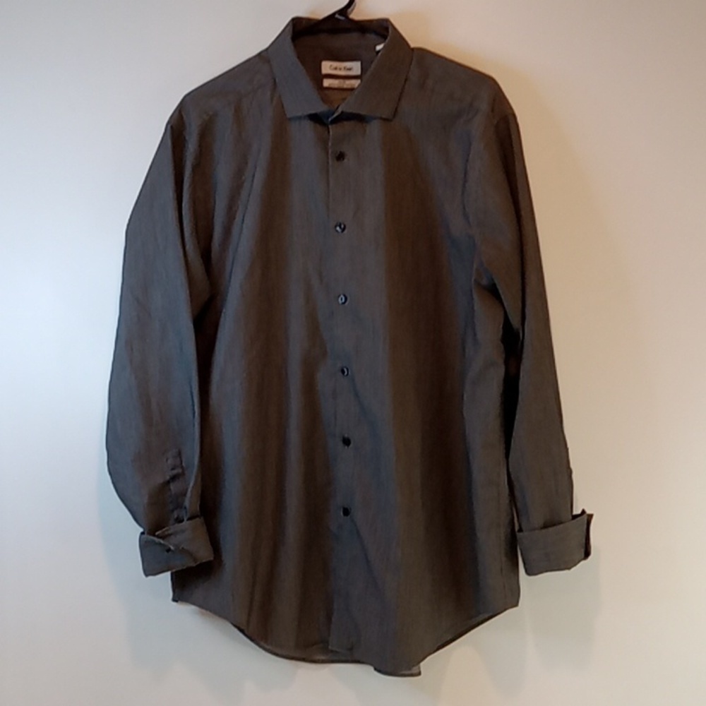 Calvin Klein Slim Fit Men's Size 17.5 34/35 Button Down Long Sleeve Shirt EUC!